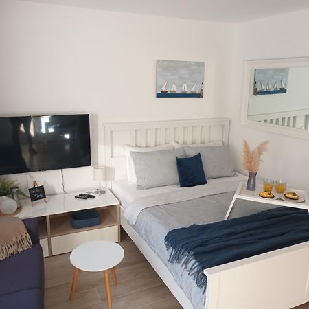 App Hedonist Leilighet Novigrad Istria Eksteriør bilde